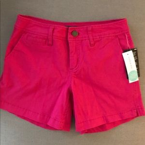 MARKET & SPRUCE Lorraine Short